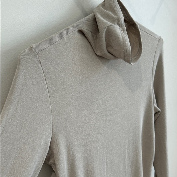 Jungmaven Fine Ribbed Turtleck - Picture 2 of 12